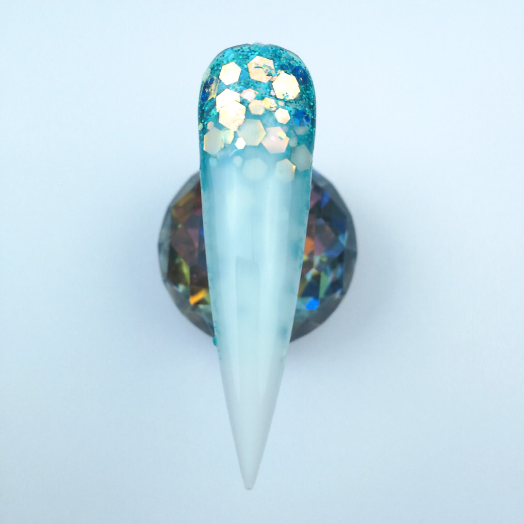 Princess nails z frenchem Step 5