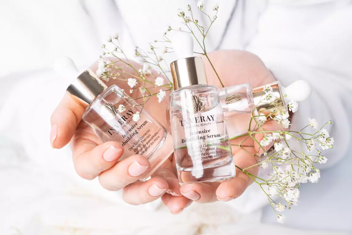 skóra dłoni - krem do rąk wspomaga regenerację