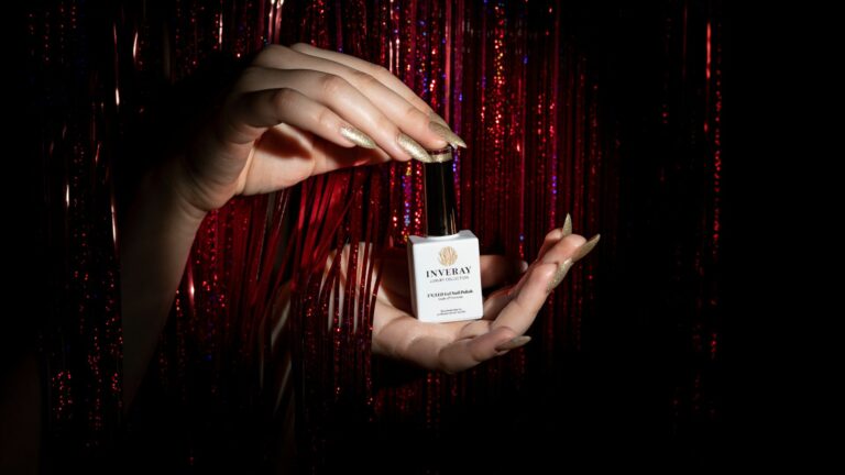 Manicure hybrydowy karnawałowy – wybierz swój kolor!