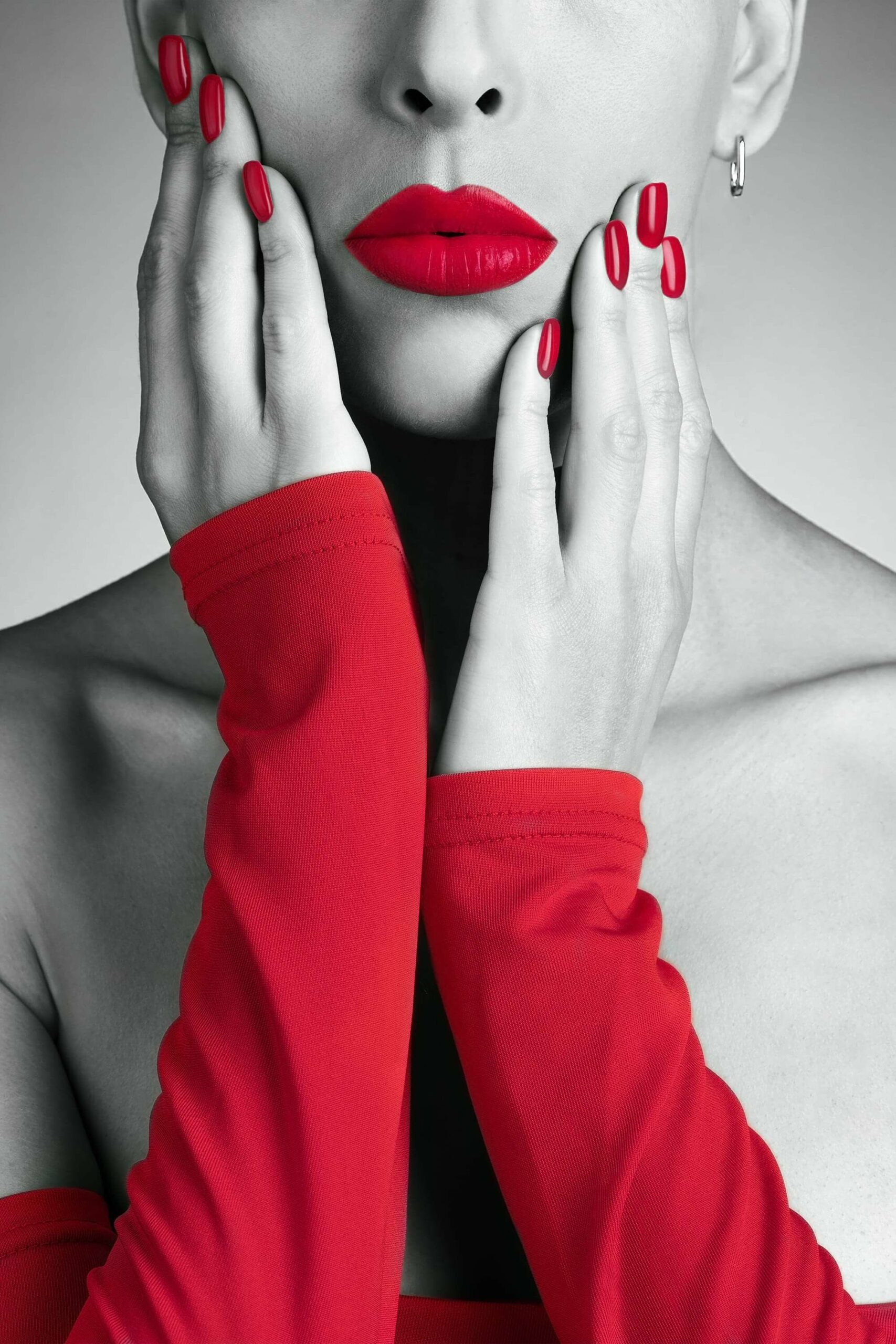 czerwone paznokcie hybrydowe