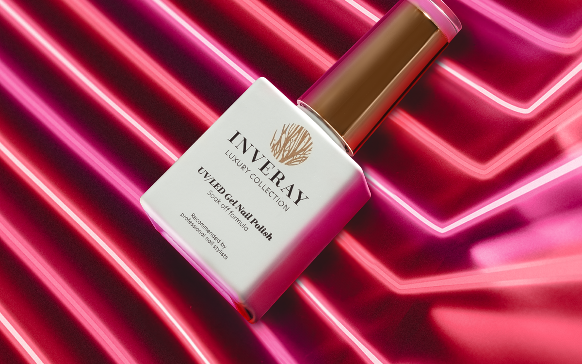 różowy manicure paznokcie