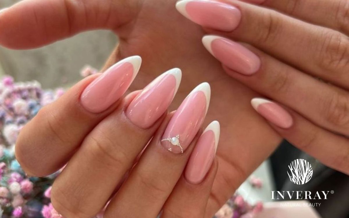 ślubny manicure