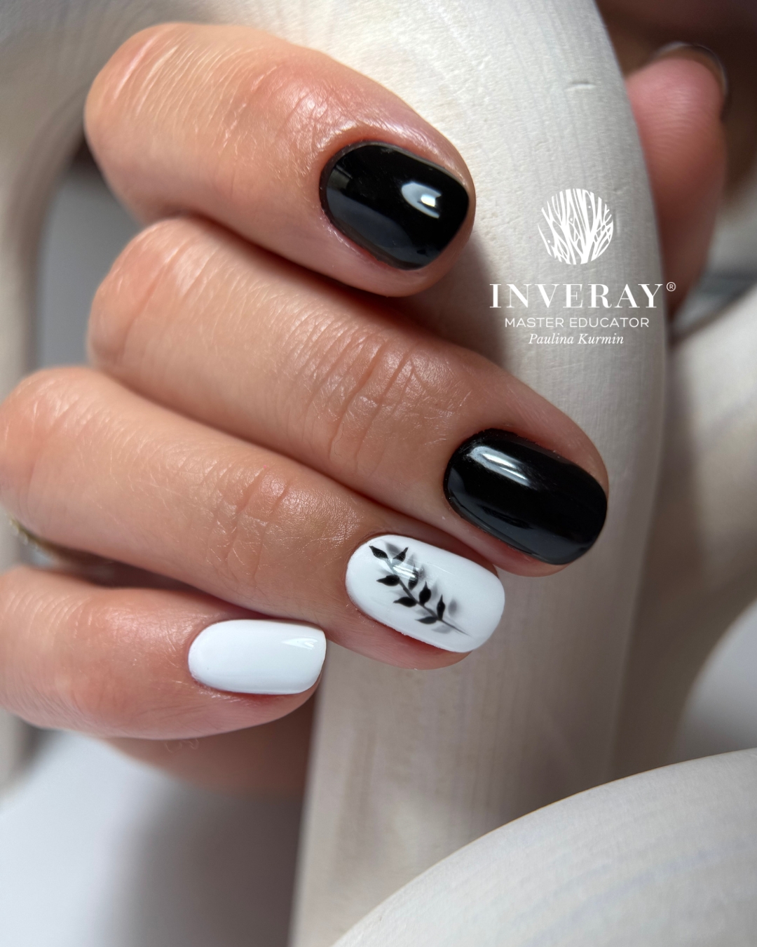 Lakier hybrydowy czarny