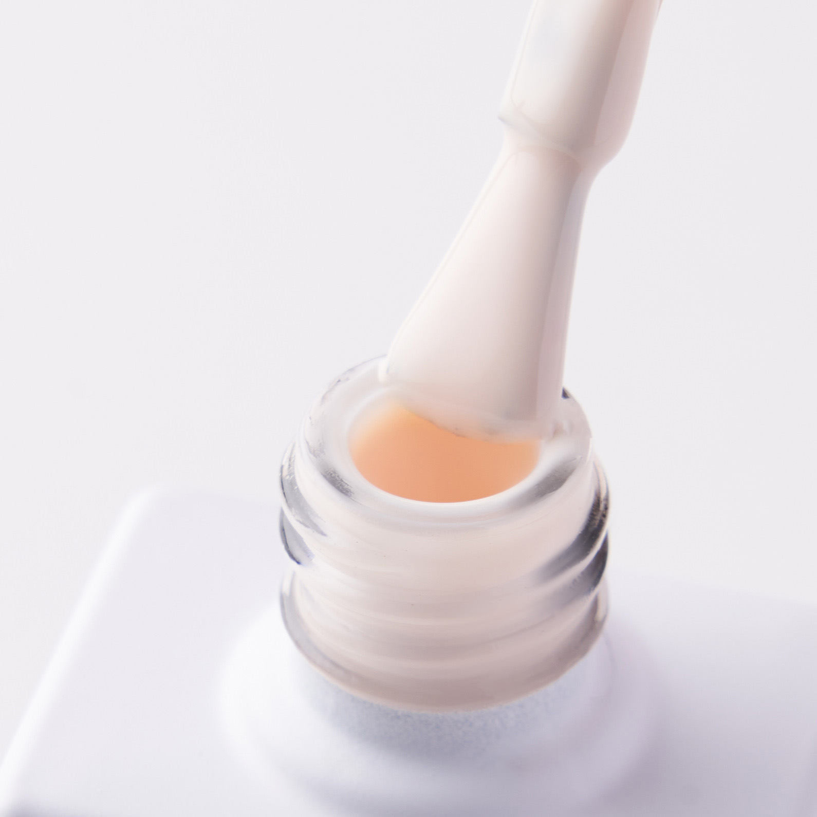 lakier hybrydowy kolor 226