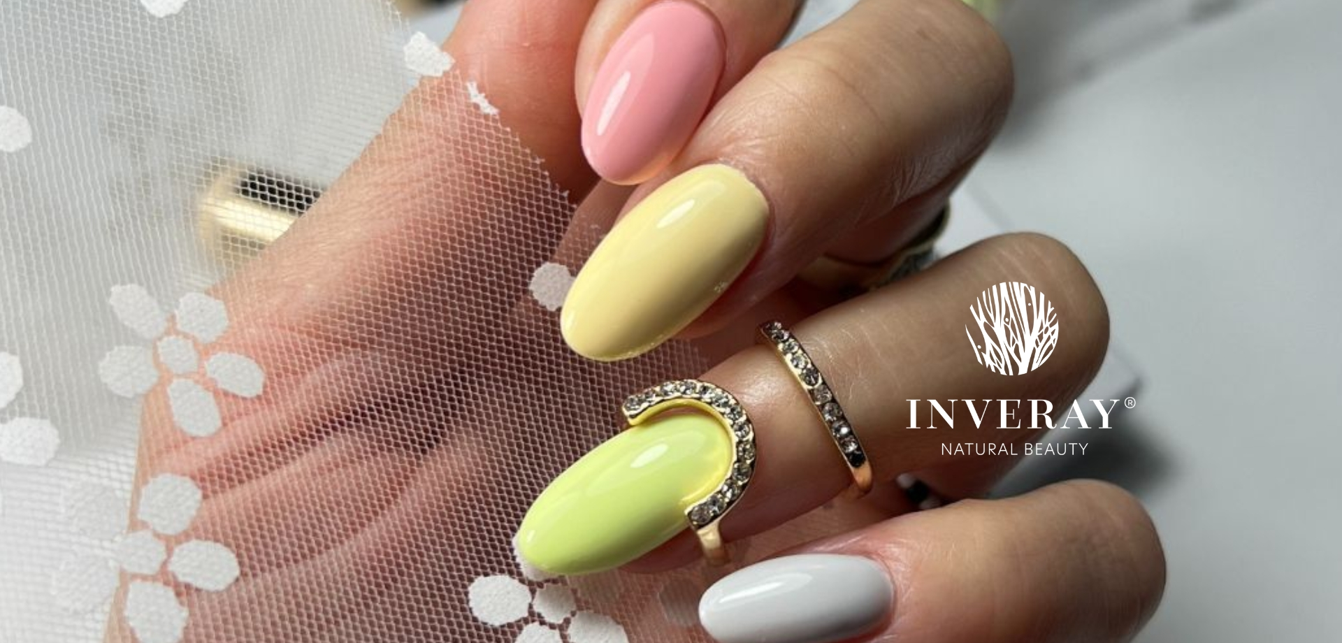 wielkanocna-stylizacja-paznokci